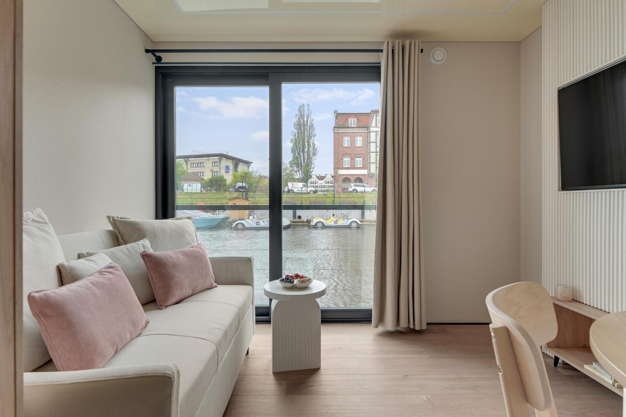 Domy Na Wodzie - La Mare Motlava Houseboats By Downtown Apartments — Photos 3